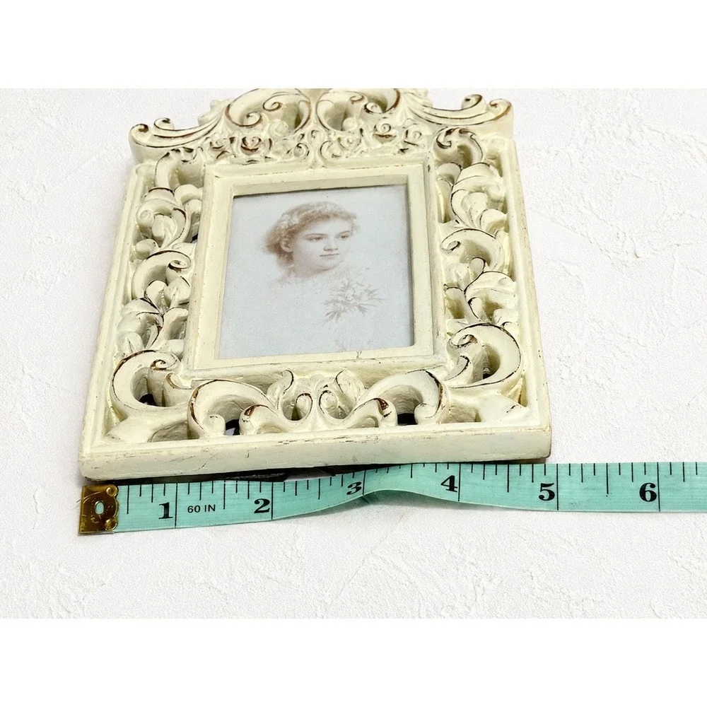 Vintage Victorian Resin Picture Frame Ornate Distressed Cream Floral Photo 4x6